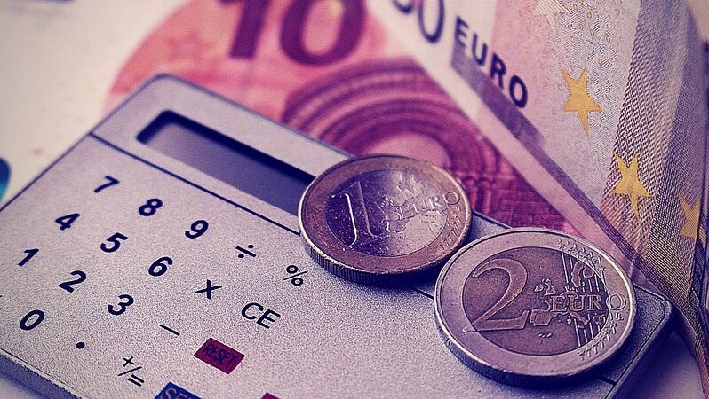 How to Calculate Bookmaker Margins