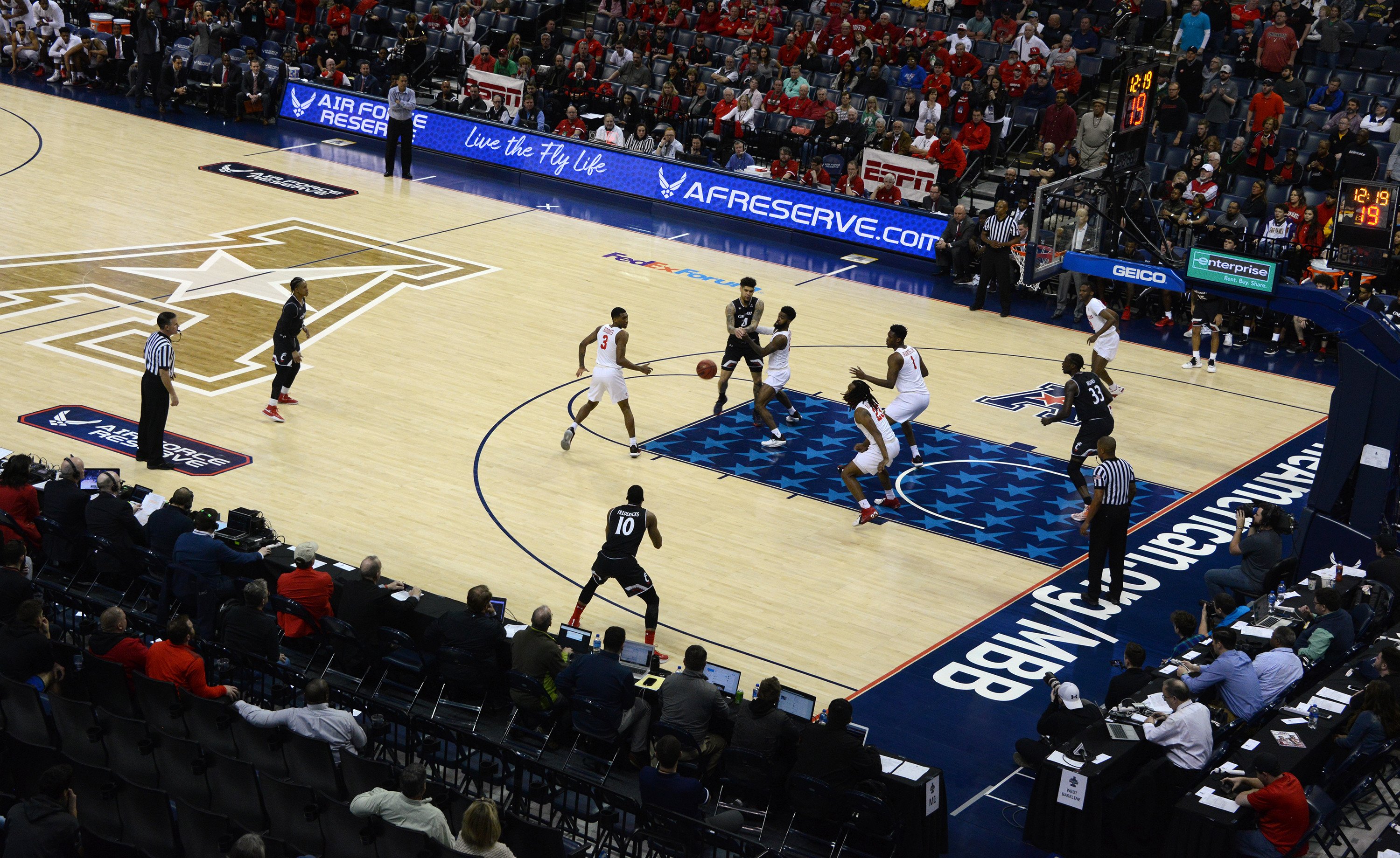 How to Bet on March Madness